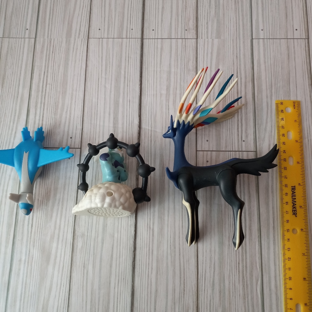 Pokemon Assorted Toy Bundle - Picture 11 of 12